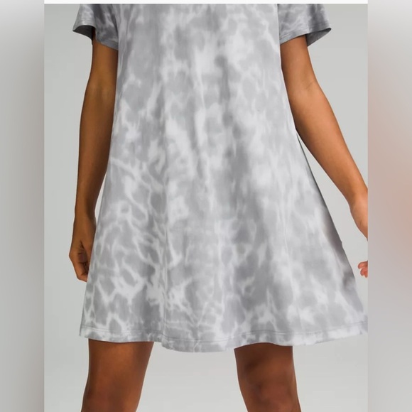 Lululemon Athletica All Yours Tee Dress Sz 8 Gray Tie Dye  Casual Athleisure - Picture 8 of 8